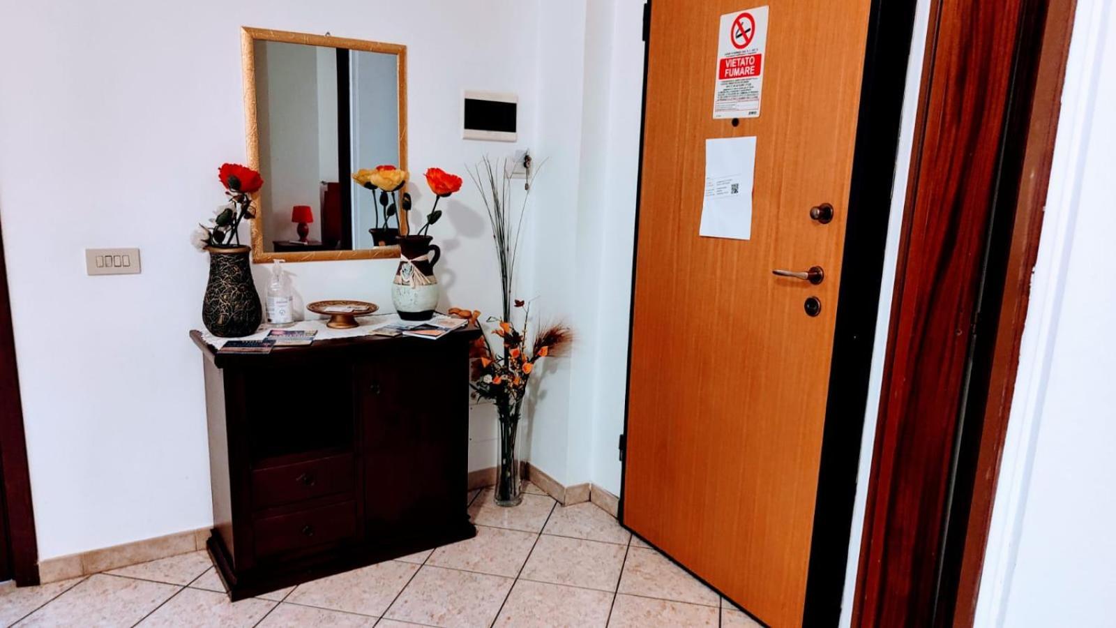 Appartamento La Casa Del Viale Solarino Esterno foto