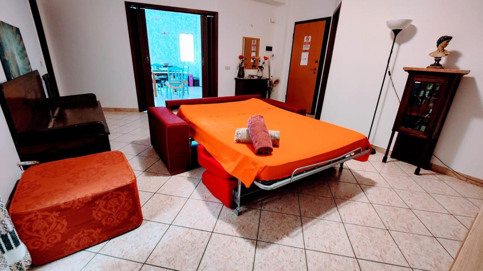 Appartamento La Casa Del Viale Solarino Esterno foto