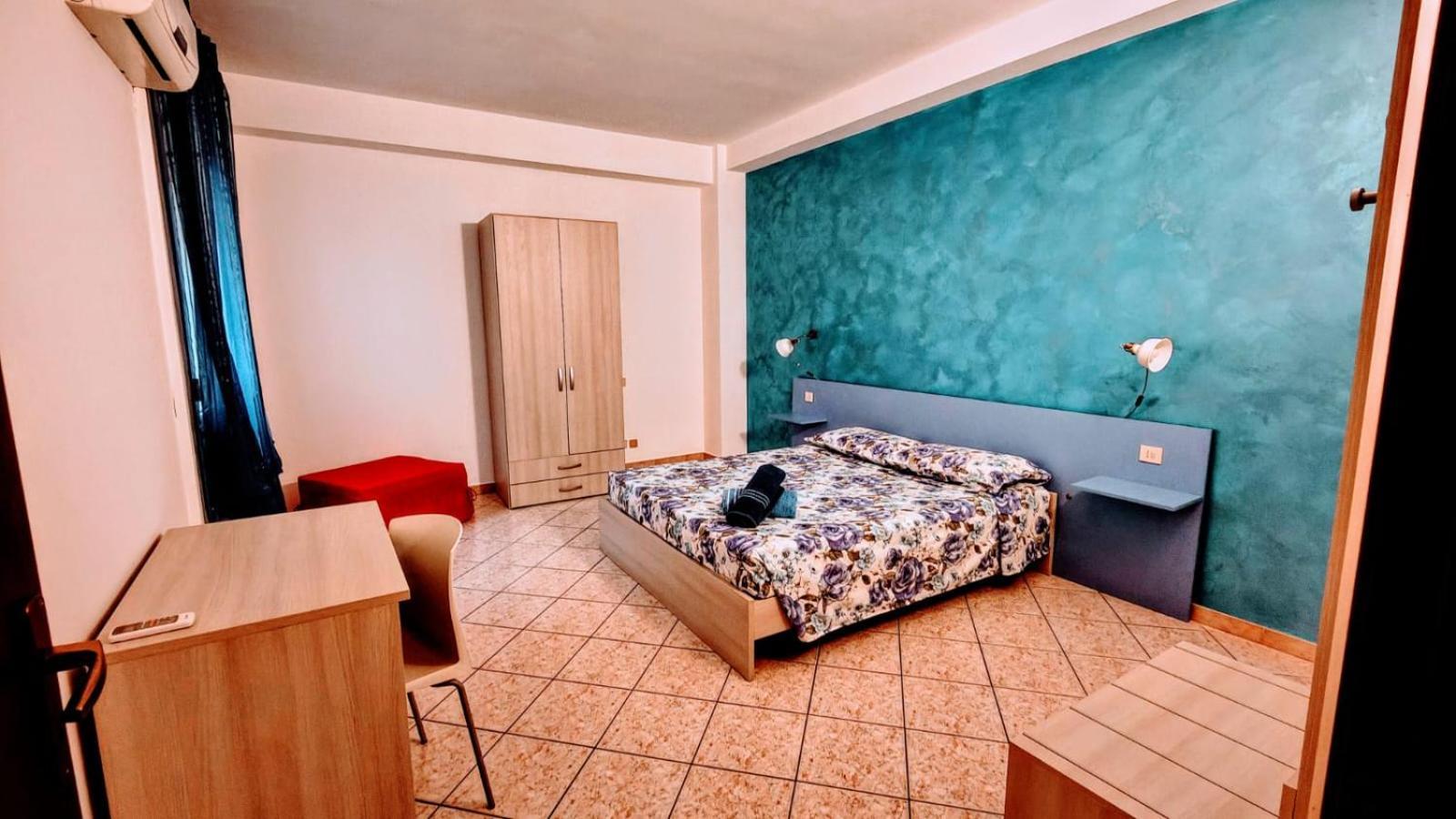 Appartamento La Casa Del Viale Solarino Esterno foto